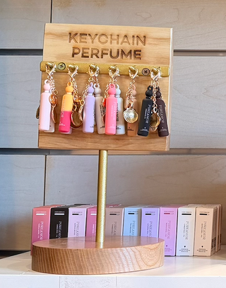 Wooden Keychain Hanger & Perfume Display Rack – 6-Hook Countertop Merchandiser